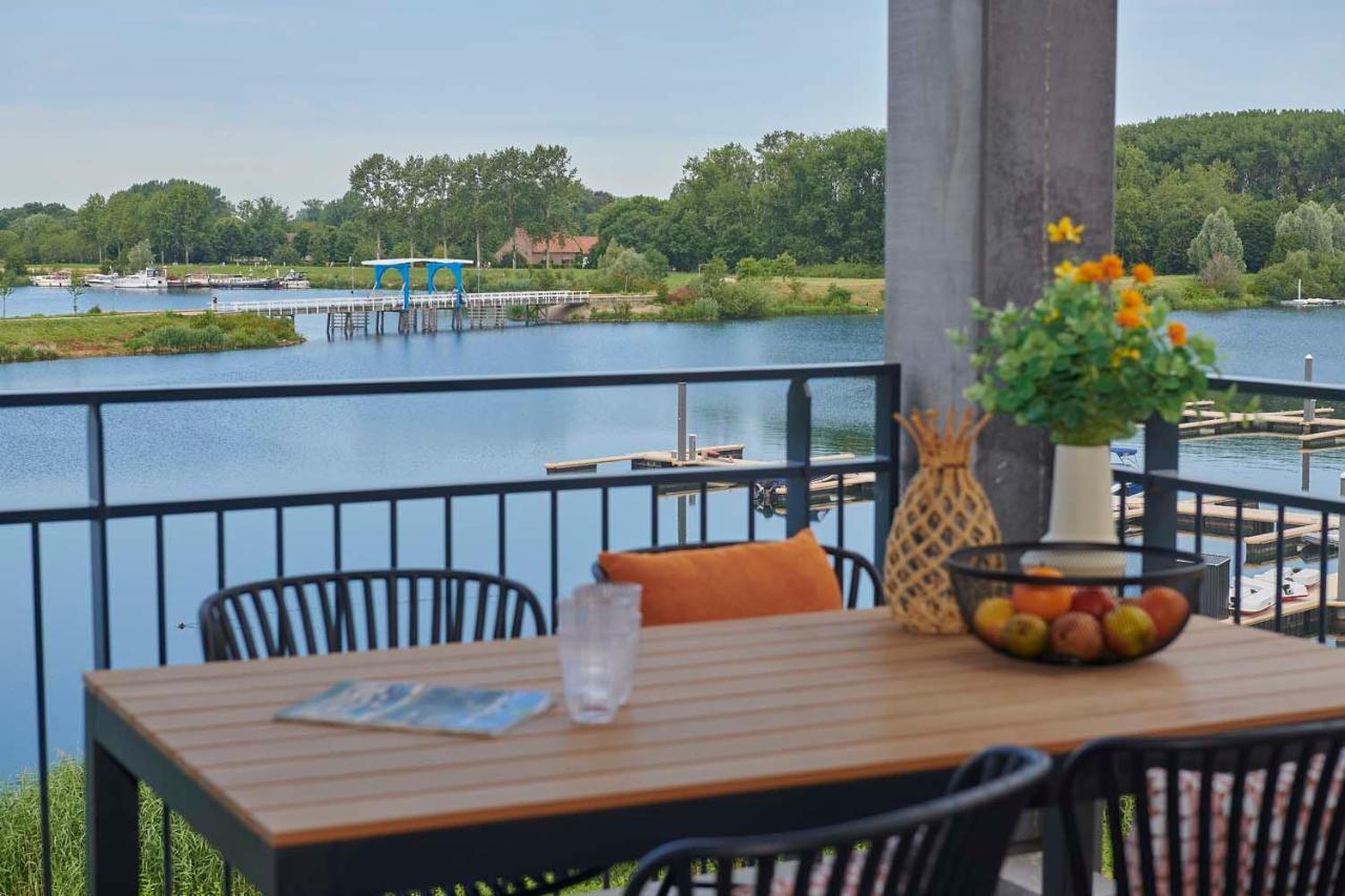Parc Maasresidence Thorn Apartments Bagian luar foto